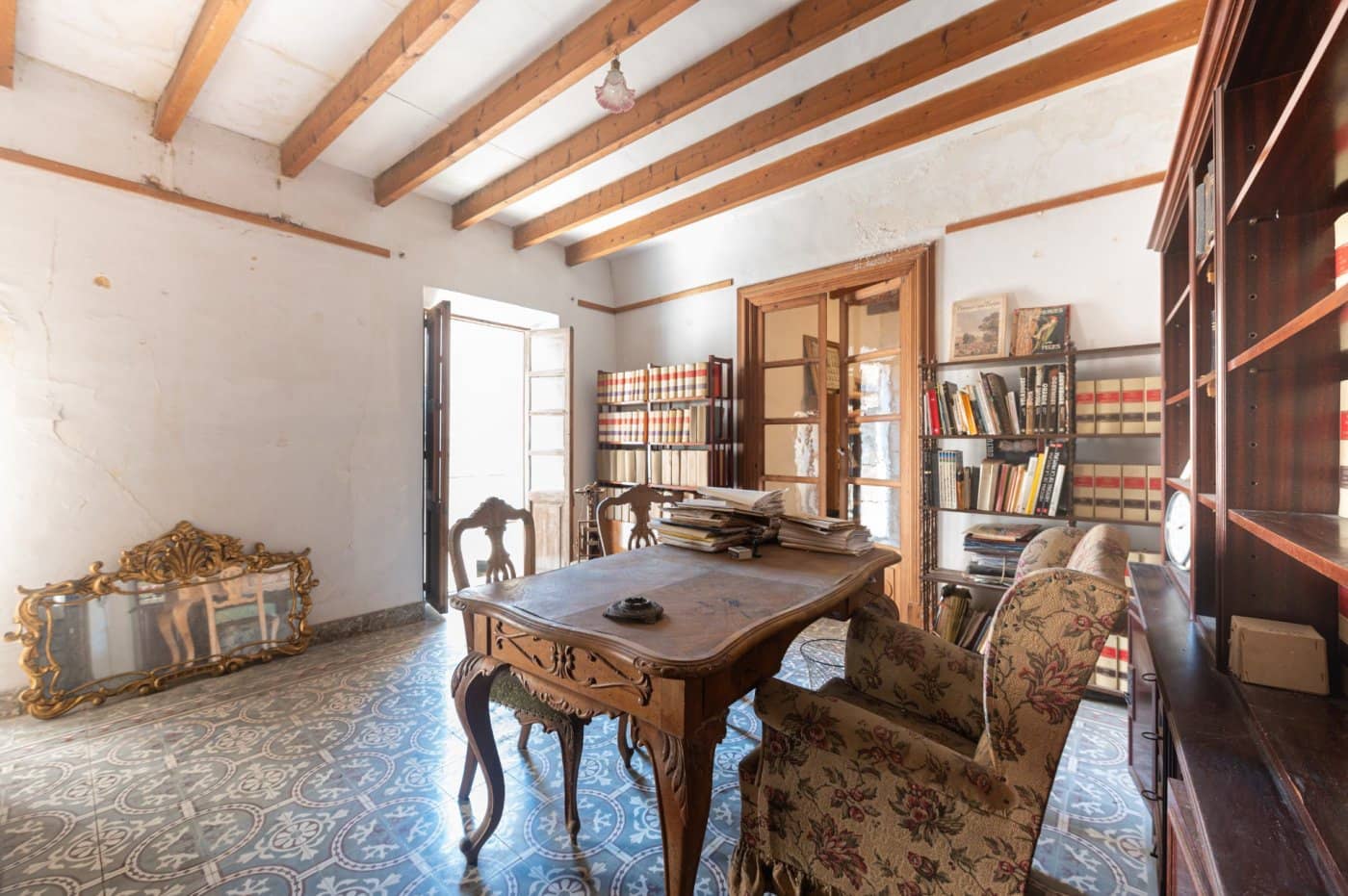 6 bedroom Townhouse for sale in Sineu - € 650,000 (Ref: 6885230)
