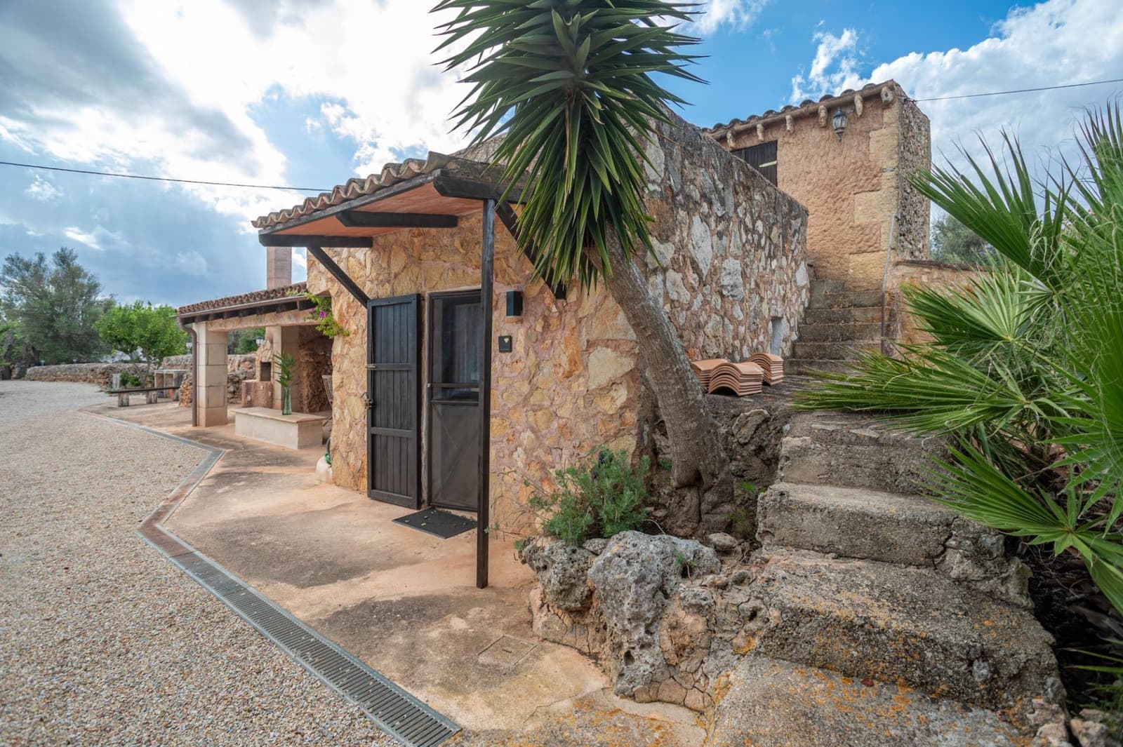 3 soverom Finca/Herregård til salgs i Sencelles med svømmebasseng garasje - € 740 000 (Ref: 7740073)