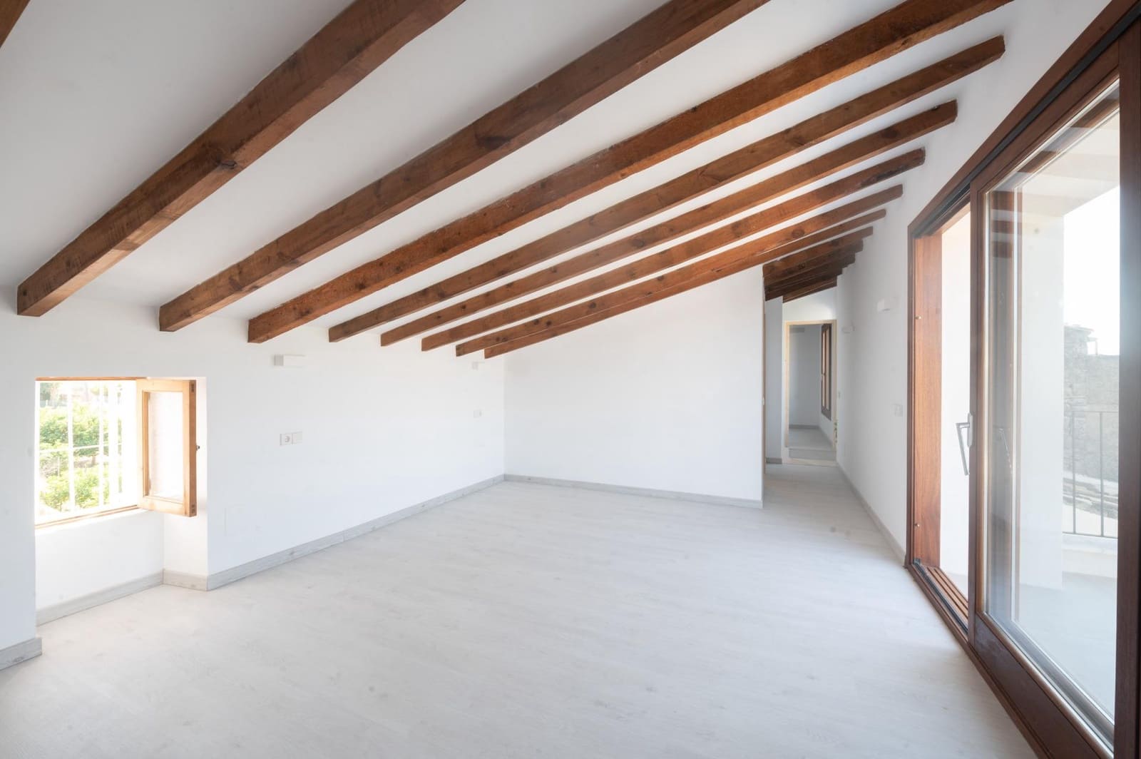 4 soveværelse Finca/Landehus til salg i Campanet med swimmingpool - € 1.090.000 (Ref: 8595432)