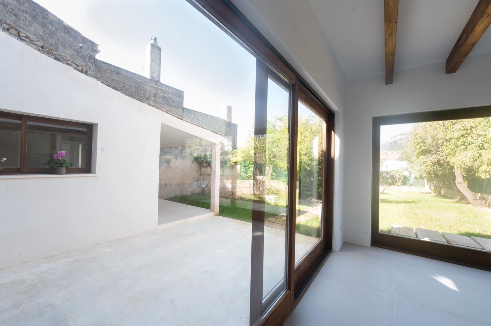 4 soveværelse Finca/Landehus til salg i Campanet med swimmingpool - € 1.090.000 (Ref: 8595432)