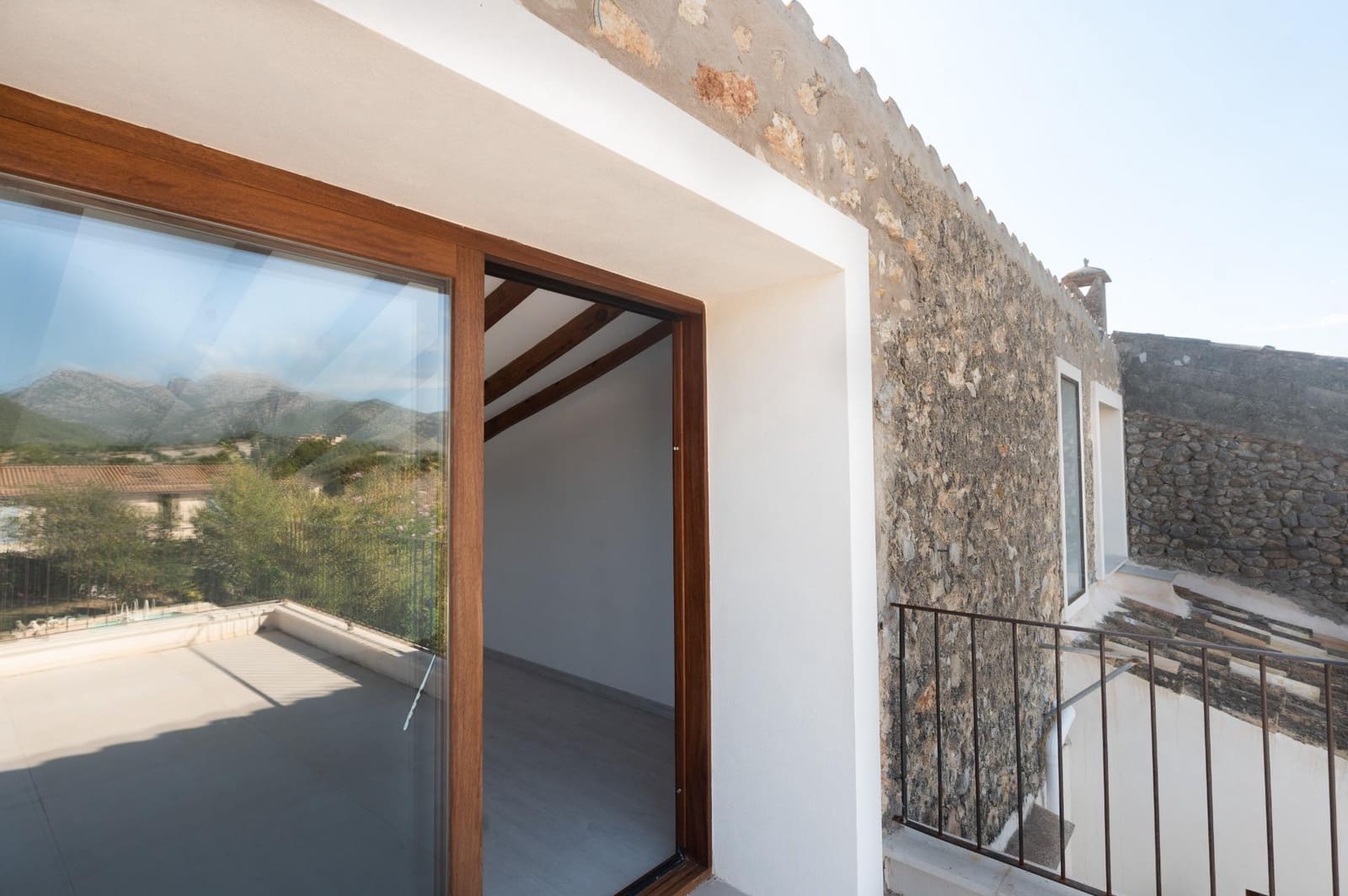 4 soveværelse Finca/Landehus til salg i Campanet med swimmingpool - € 1.090.000 (Ref: 8595432)