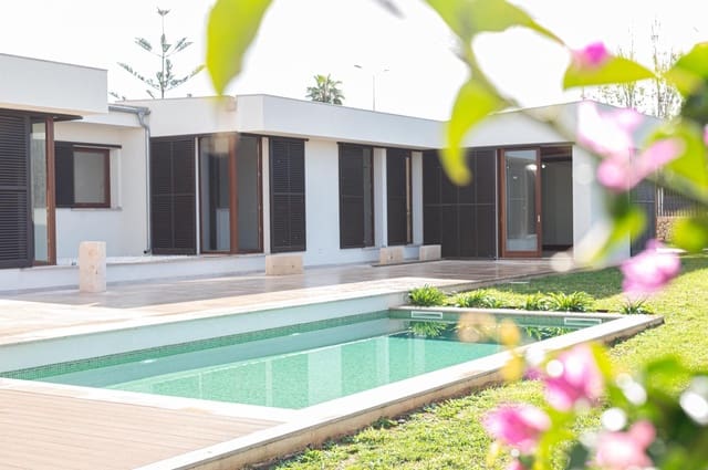 4 soveværelse Villa til salg i Sa Torre (Llucmajor), Llucmajor med swimmingpool garage - € 1.990.000 (Ref: 8735580)