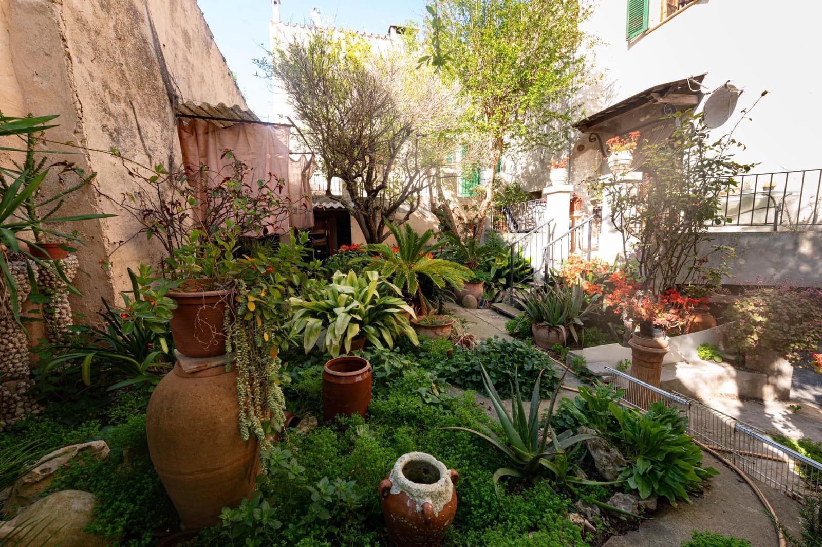 4 bedroom Townhouse for sale in Sineu with garage - € 880,000 (Ref: 8896711)