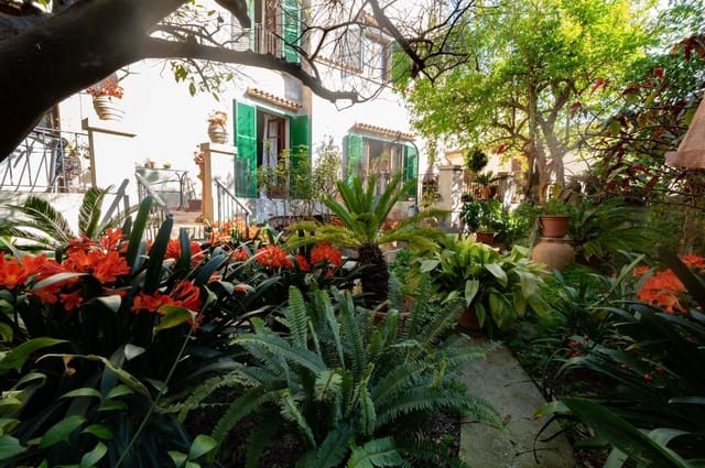 4 chambre Maison de Ville à vendre à Sineu avec garage - 880 000 € (Ref: 8896711)