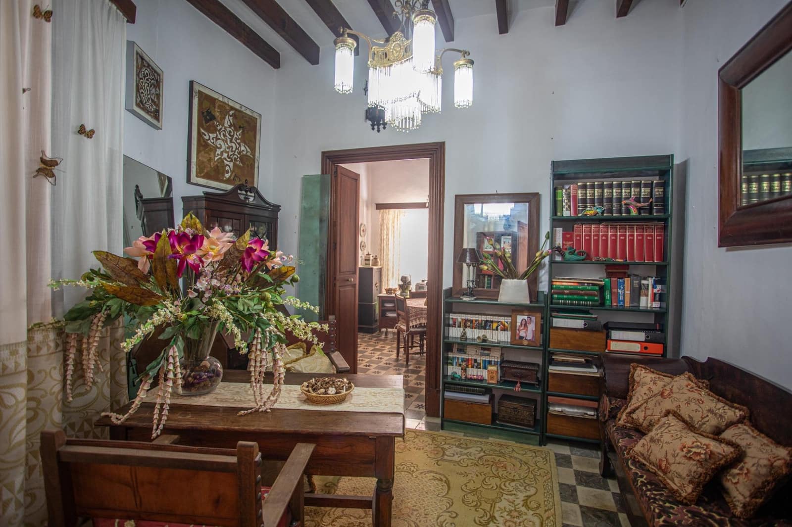 4 bedroom Townhouse for sale in Sineu with garage - € 880,000 (Ref: 8896711)