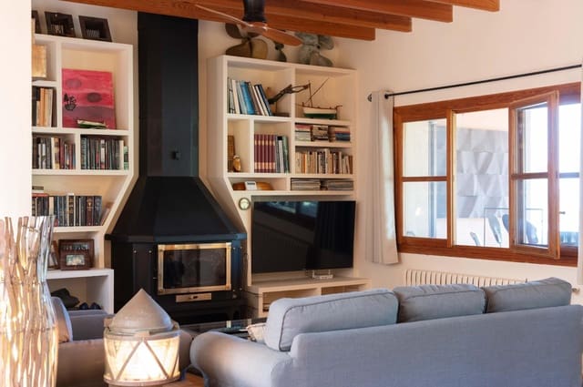 3 bedroom Villa for sale in Galilea, Puigpunyent with pool - € 1,280,000 (Ref: 8981057)