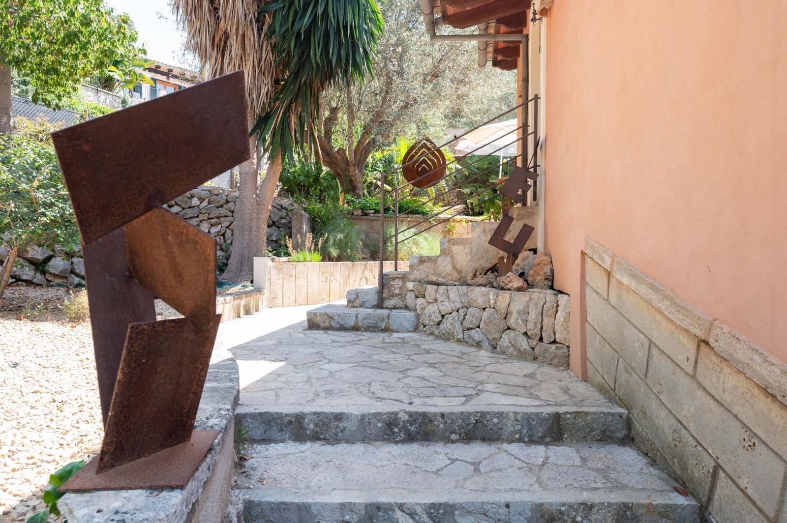 3 bedroom Villa for sale in Galilea with pool - € 1,150,000 (Ref: 8981057)