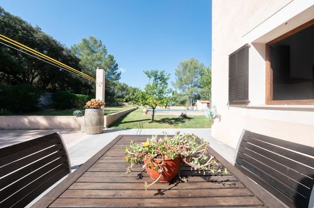 3 soveværelse Finca/Landehus til salg i Sineu med swimmingpool garage - € 1.580.000 (Ref: 9156095)