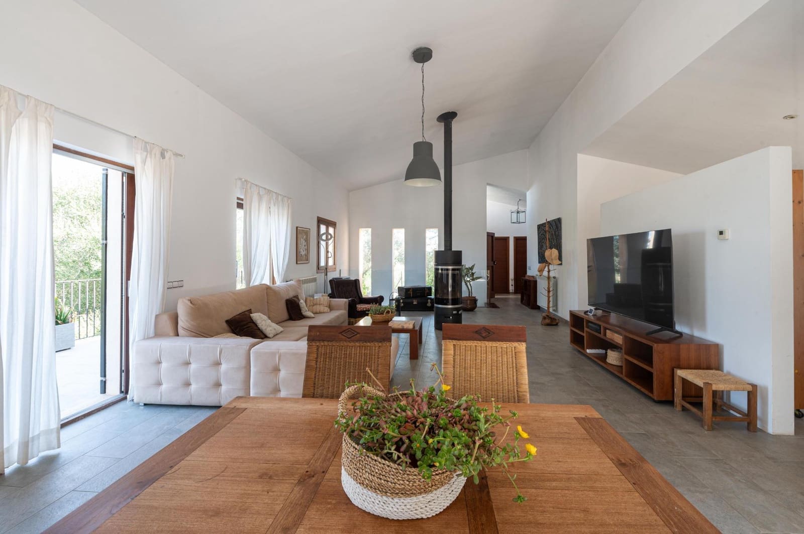 3 sypialnia Finka/Dom wiejski na sprzedaż w Sineu z basenem garażem - 1 580 000 € (Ref: 9156095)