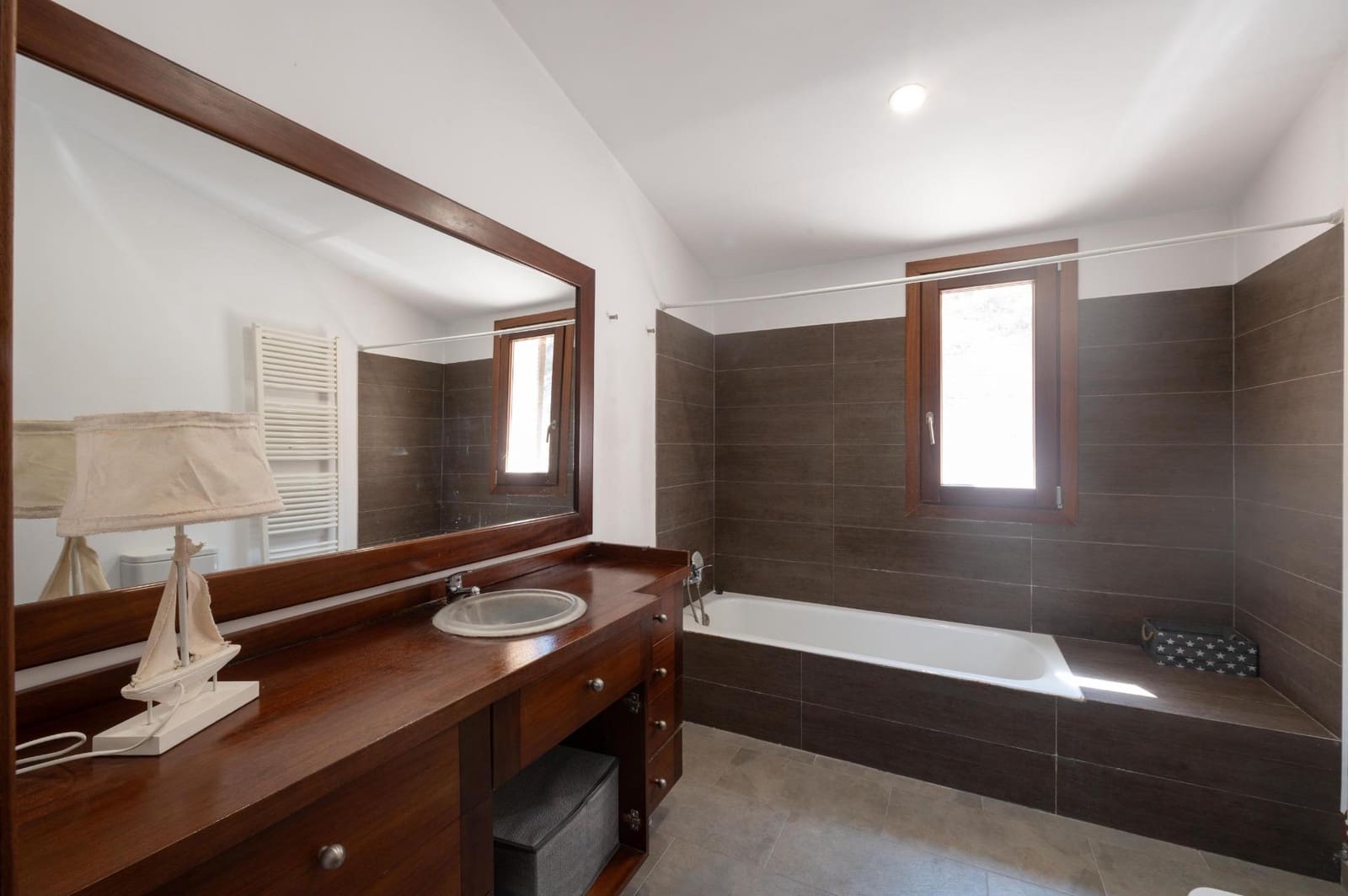 3 sypialnia Finka/Dom wiejski na sprzedaż w Sineu z basenem garażem - 1 580 000 € (Ref: 9156095)