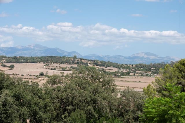 3 slaapkamer Finca/Landhuis te koop in Sineu met zwembad garage - € 1.250.000 (Ref: 9156095)