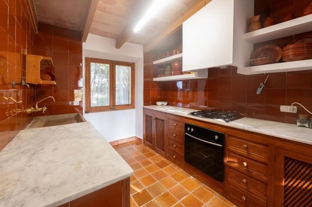 4 sypialnia Finka/Dom wiejski do wynajęcia w Sineu z basenem garażem - 2 600 € (Ref: 9349570)