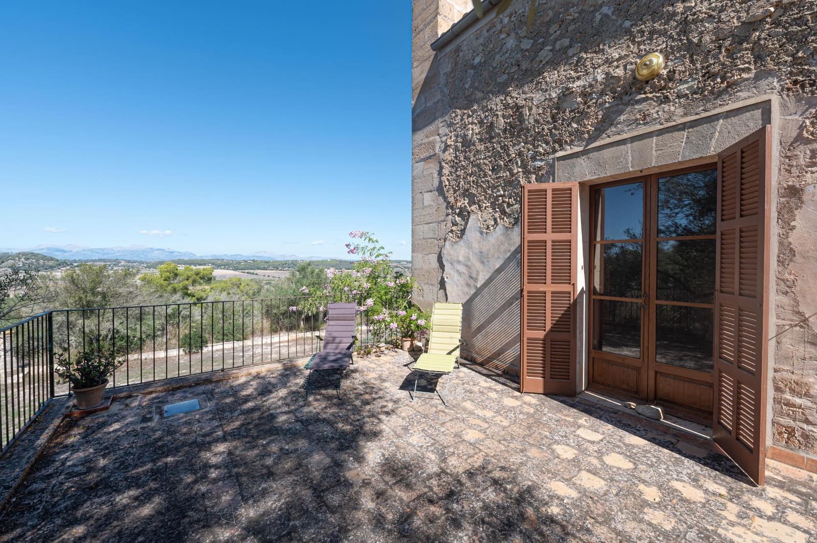 5 soveværelse Finca/Landehus til salg i Sineu med garage - € 3.150.000 (Ref: 9393299)