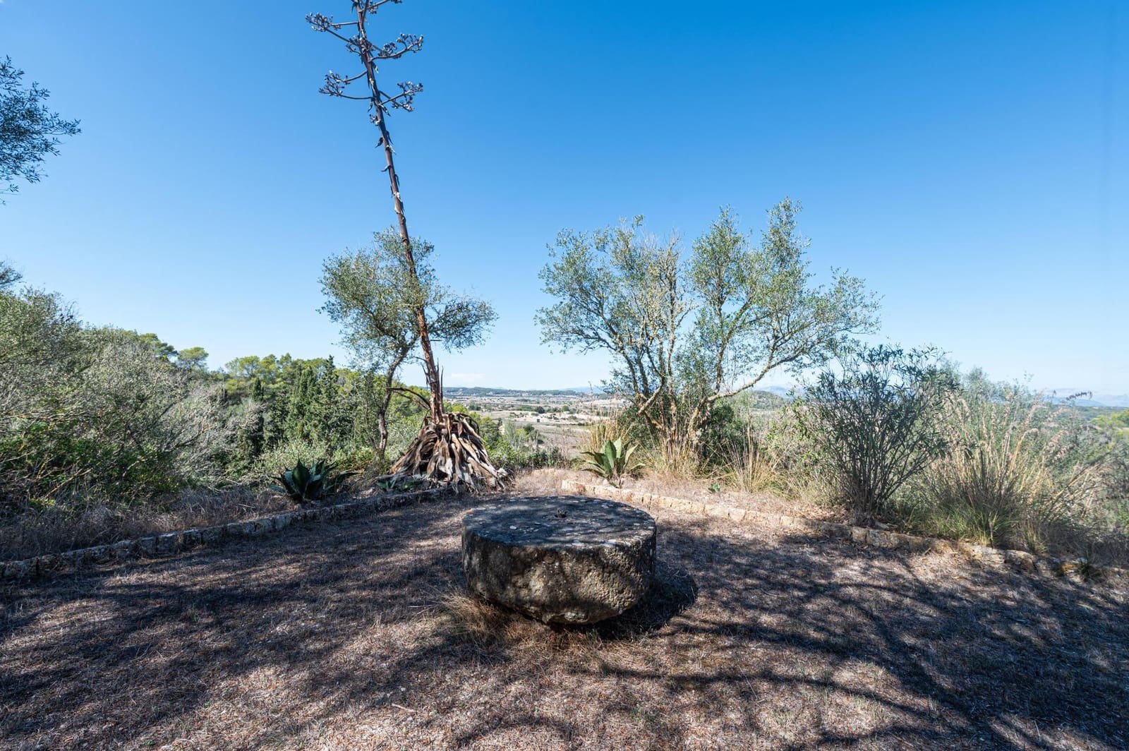 5 soveværelse Finca/Landehus til salg i Sineu med garage - € 3.150.000 (Ref: 9393299)