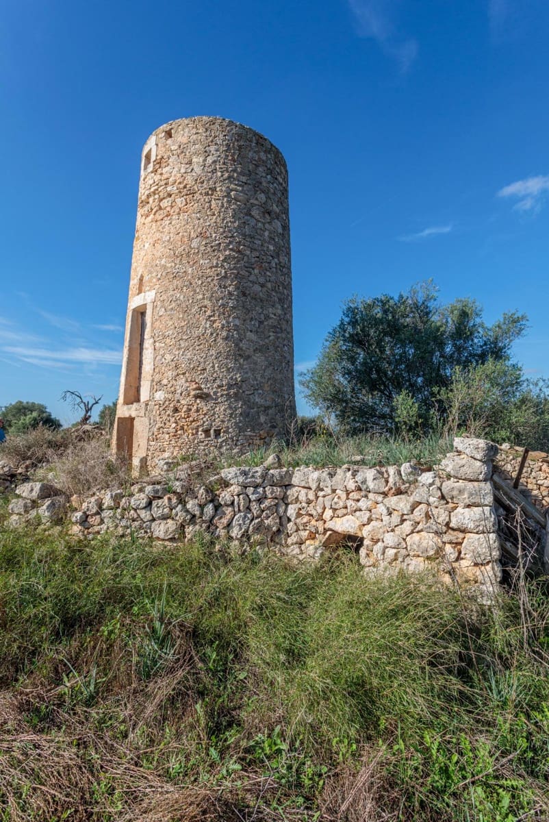 Undeveloped Land for sale in Llubi - € 495,000 (Ref: 9398508)