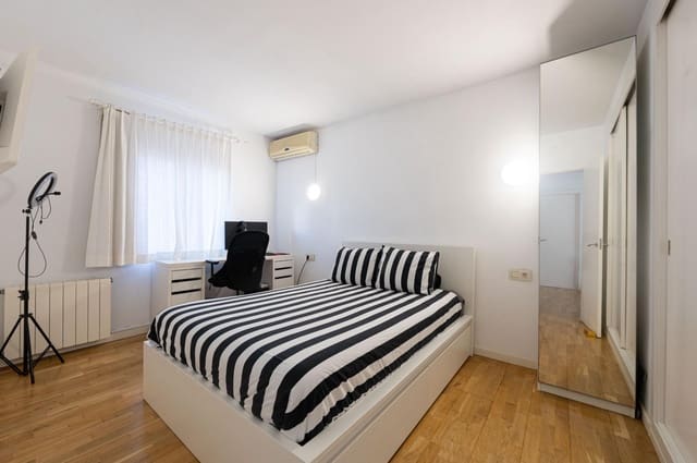 Adosado de 4 habitaciones en Inca en venta con piscina garaje - 599.000 € (Ref: 9504311)