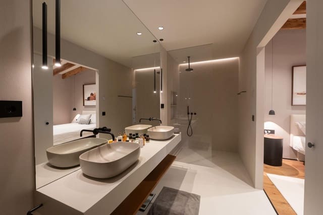 4 soveværelse Finca/Landehus til salg i Sineu med swimmingpool garage - € 2.590.000 (Ref: 9520931)