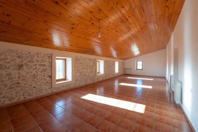 3 sovrum Finca/Hus på landet till salu i Sineu med garage - 2 200 000 € (Ref: 9615471)