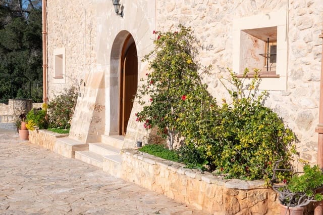 3 chambre Finca/Maison de Campagne à vendre à Sineu avec garage - 1 800 000 € (Ref: 9615471)