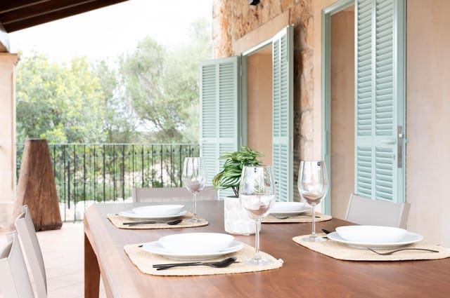 3 bedroom Villa for sale in Sineu with pool garage - € 1,400,000 (Ref: 9704929)