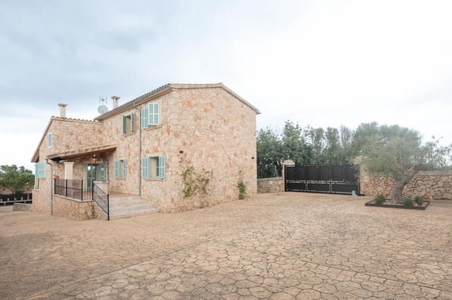 3 sovrum Villa till salu i Sineu med pool garage - 1 400 000 € (Ref: 9704929)