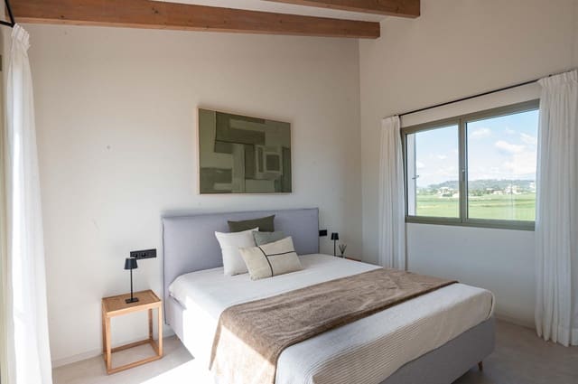 4 soverom Finca/Herregård til salgs i Sineu med svømmebasseng garasje - € 2 400 000 (Ref: 9957995)