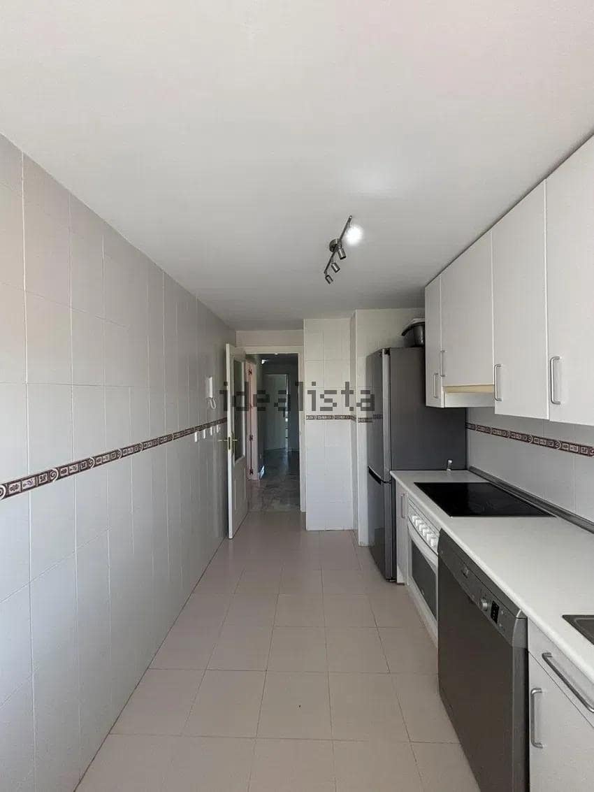 2 chambre Appartement à vendre à Estepona avec piscine - 399 000 € (Ref: 10043081)