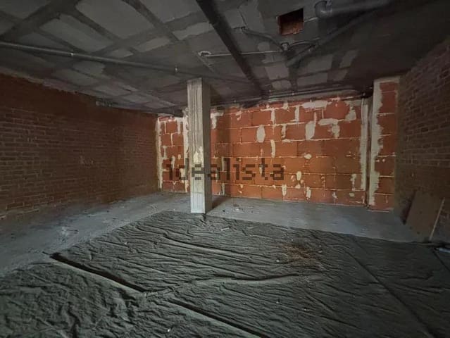 Erhverv til leje i Zona de Punta Plata, Estepona - € 1.699 (Ref: 10043082)