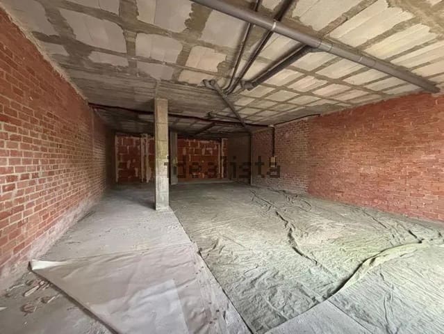 Erhverv til leje i Zona de Punta Plata, Estepona - € 1.699 (Ref: 10043082)