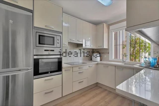 3 soverom Villa til salgs i Estepona - € 590 000 (Ref: 10043083)