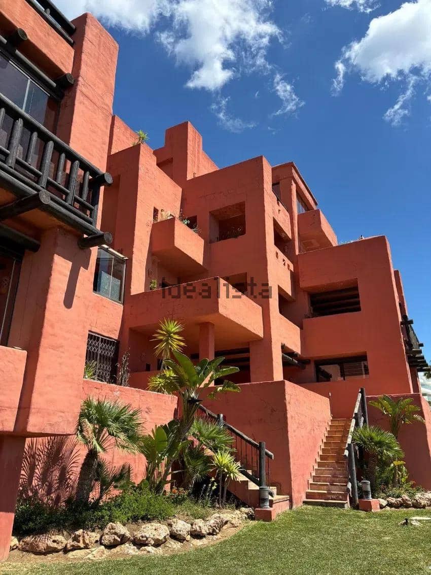 2 chambre Appartement à vendre à San Luis de Sabinillas avec piscine garage - 239 900 € (Ref: 10043084)