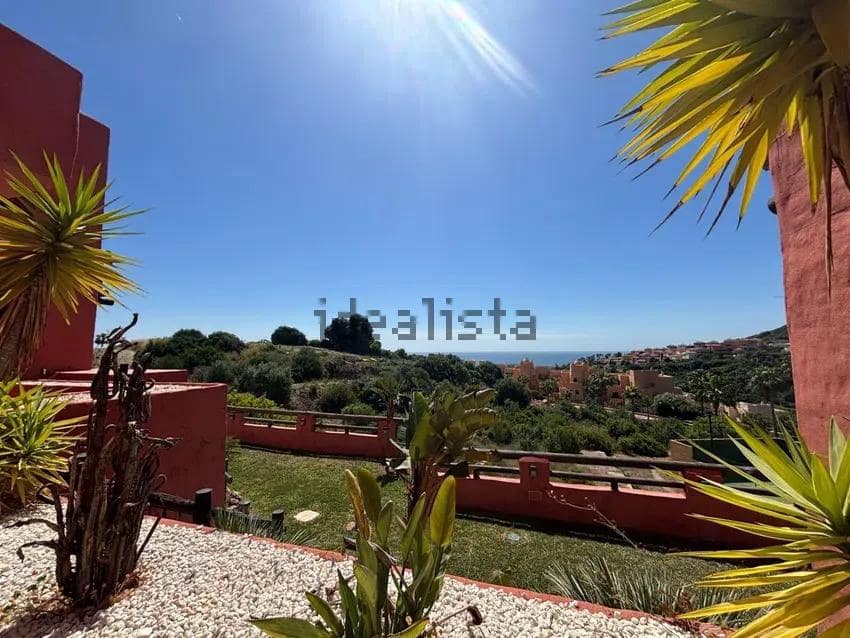 2 chambre Appartement à vendre à San Luis de Sabinillas avec piscine garage - 239 900 € (Ref: 10043084)