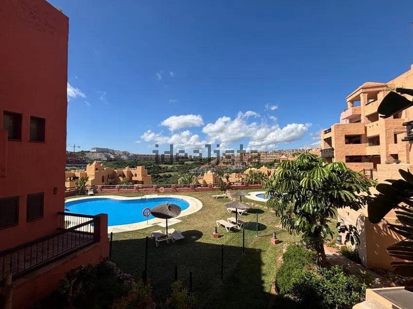 2 chambre Appartement à vendre à San Luis de Sabinillas avec piscine garage - 239 900 € (Ref: 10043084)