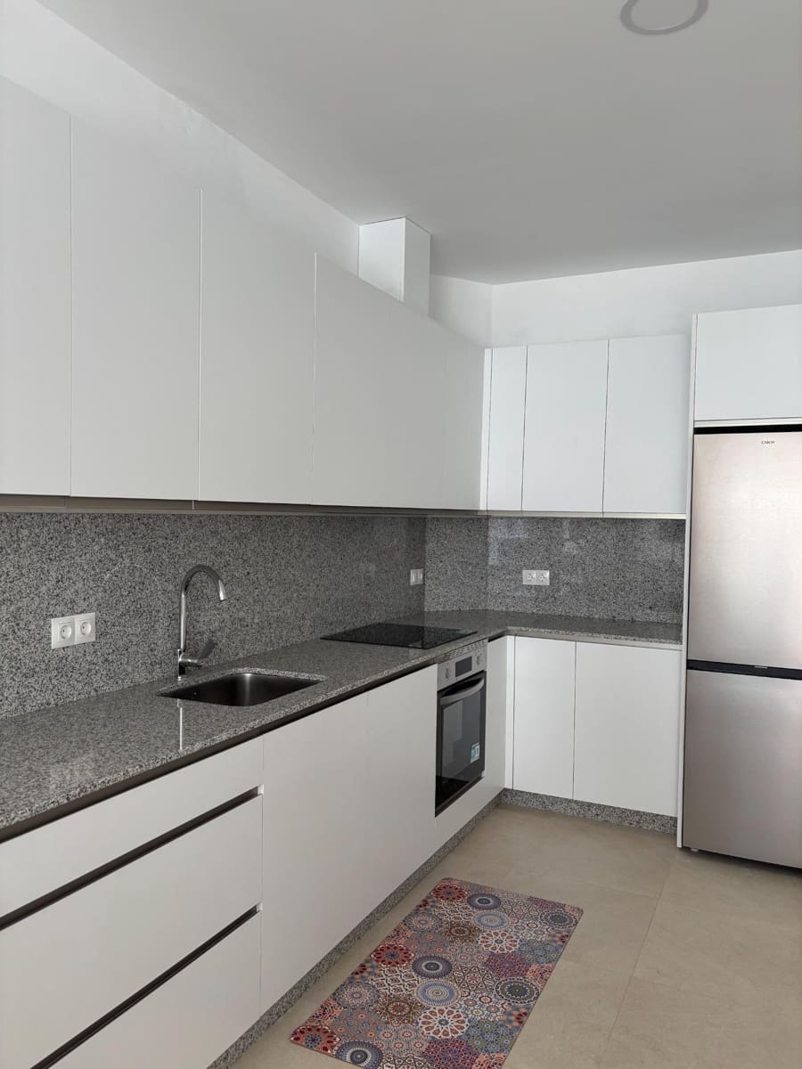 2 makuuhuone Huoneisto vuokrattavana paikassa Estepona - 1 400 € (Ref: 10102673)