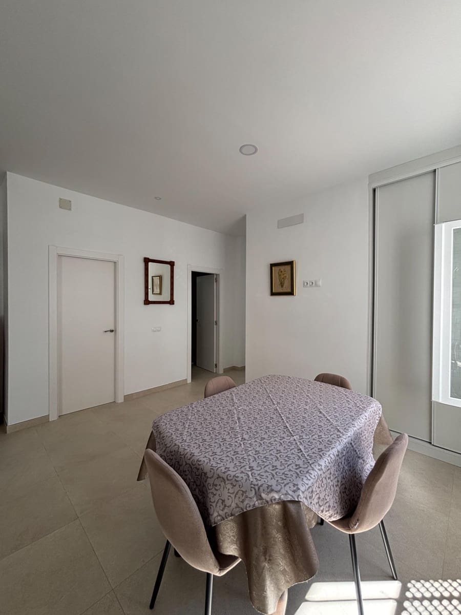 2 makuuhuone Huoneisto vuokrattavana paikassa Estepona - 1 400 € (Ref: 10102673)