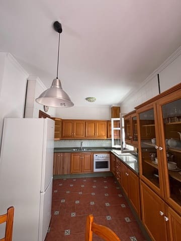 2 slaapkamer Appartement te huur in Estepona - € 1.400 (Ref: 10102674)