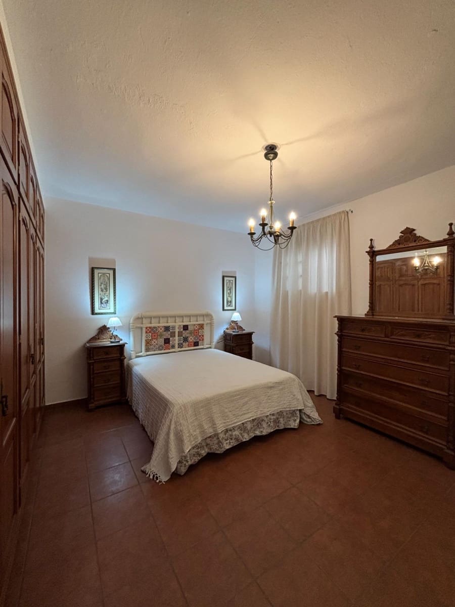 2 slaapkamer Appartement te huur in Estepona - € 1.400 (Ref: 10102674)