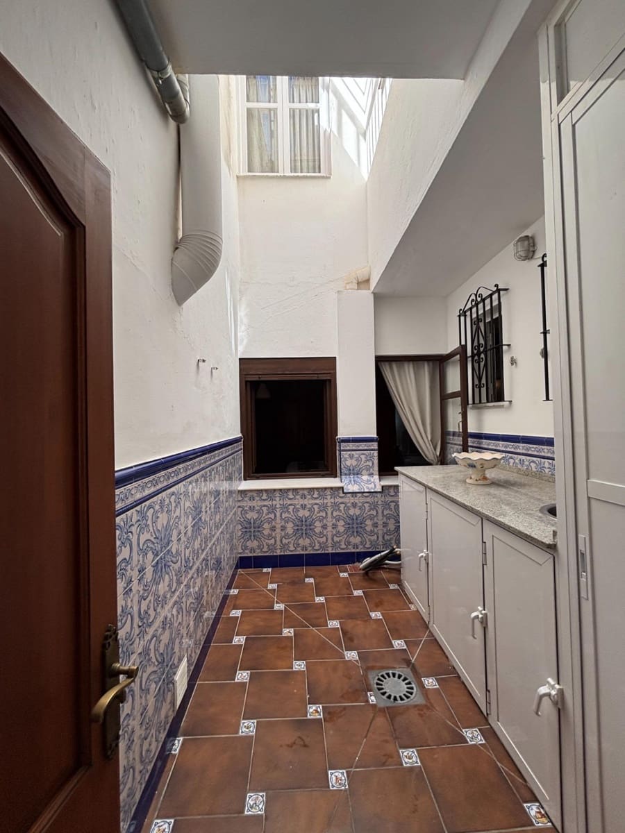 2 slaapkamer Appartement te huur in Estepona - € 1.400 (Ref: 10102674)