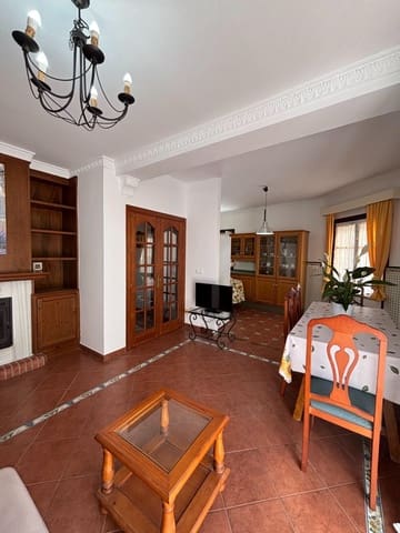 2 slaapkamer Appartement te huur in Estepona - € 1.400 (Ref: 10102674)