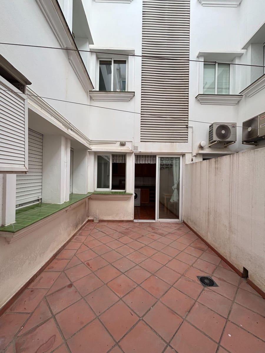 4 soveværelse Lejlighed til salg i Estepona med swimmingpool garage - € 450.000 (Ref: 10109747)