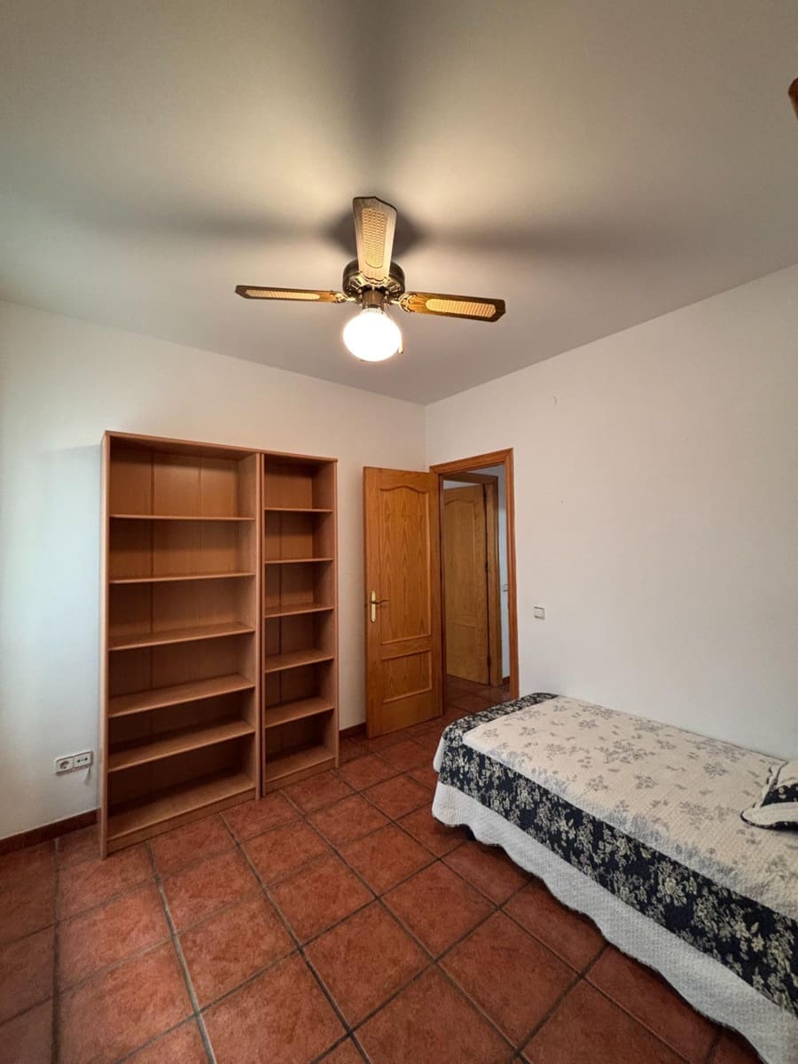 4 soveværelse Lejlighed til salg i Estepona med swimmingpool garage - € 450.000 (Ref: 10109747)