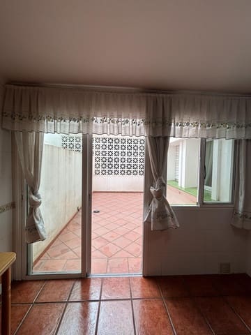 4 soveværelse Lejlighed til salg i Zona Calvario, Estepona med swimmingpool garage - € 450.000 (Ref: 10109747)
