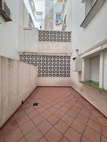 4 soveværelse Lejlighed til salg i Zona Calvario, Estepona med swimmingpool garage - € 450.000 (Ref: 10109747)