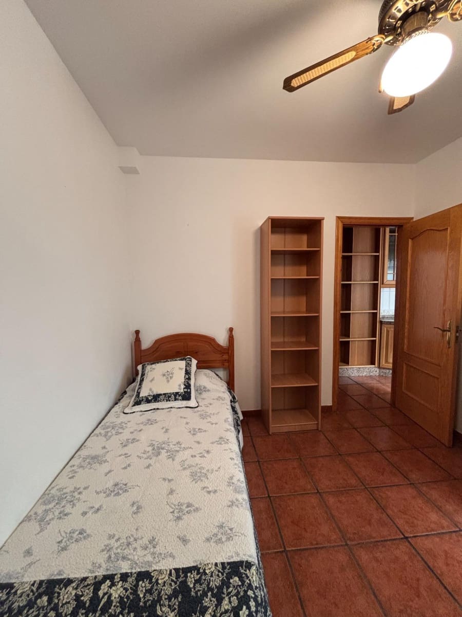 4 soveværelse Lejlighed til salg i Estepona med swimmingpool garage - € 450.000 (Ref: 10109747)