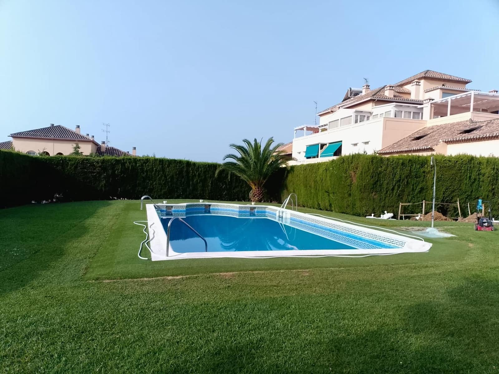 4 soveværelse Lejlighed til salg i Estepona med swimmingpool garage - € 450.000 (Ref: 10109747)