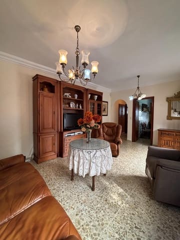 3 sovrum Hus till salu i Estepona - 850 000 € (Ref: 10109748)