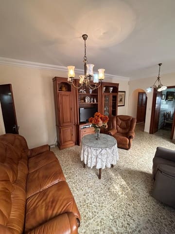 3 sovrum Hus till salu i Estepona - 850 000 € (Ref: 10109748)
