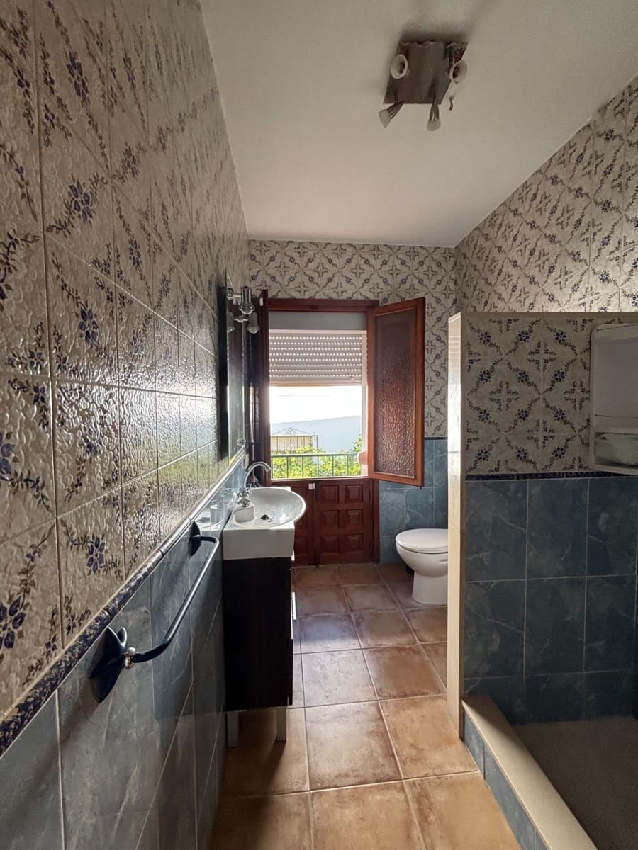 Casa de 3 habitaciones en Estepona en venta - 850.000 € (Ref: 10109748)