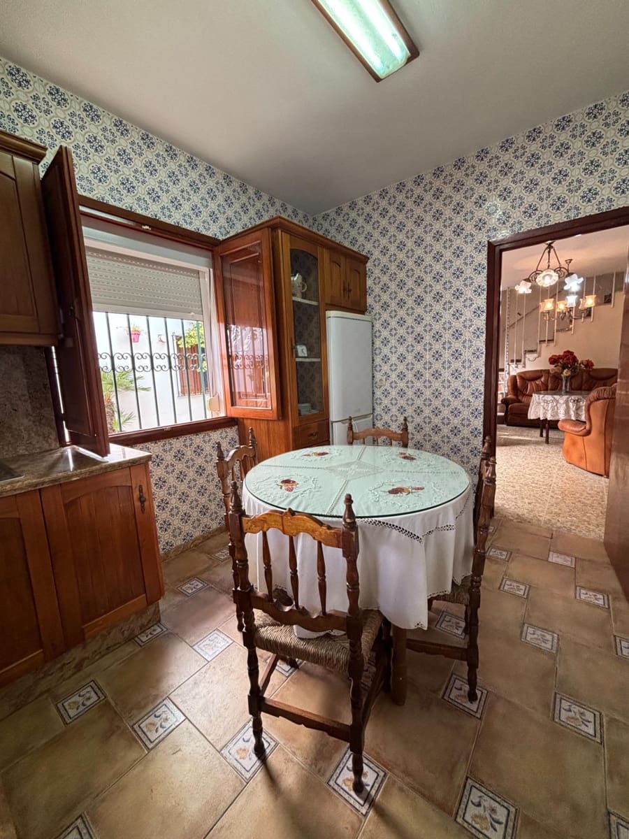 Casa de 3 habitaciones en Estepona en venta - 850.000 € (Ref: 10109748)