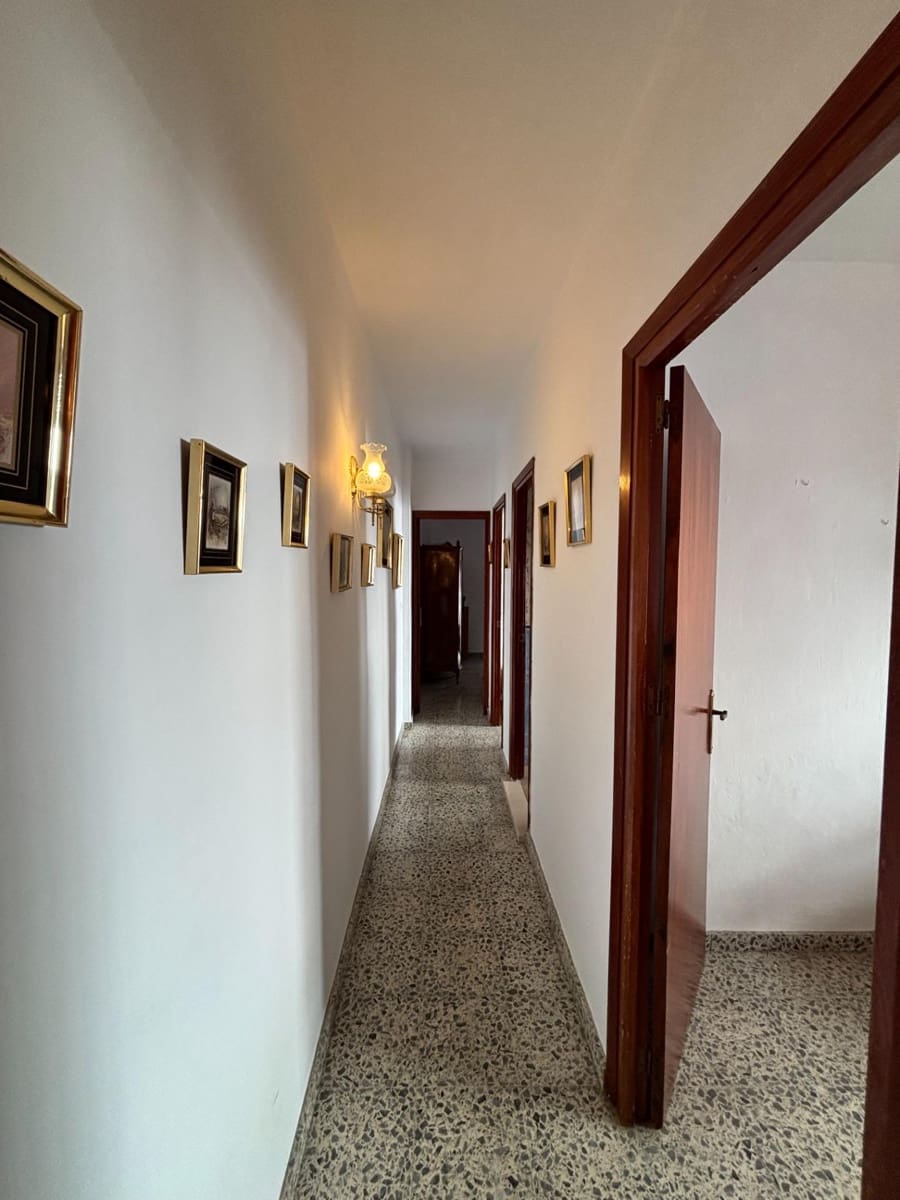 Casa de 3 habitaciones en Estepona en venta - 850.000 € (Ref: 10109748)